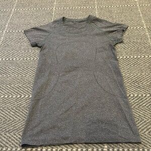 Grey Lulu lemon shirts